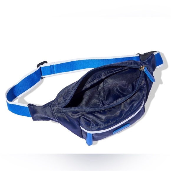New Paravel Fold Up Belt Bag Blue Packable - Picture 5 of 8